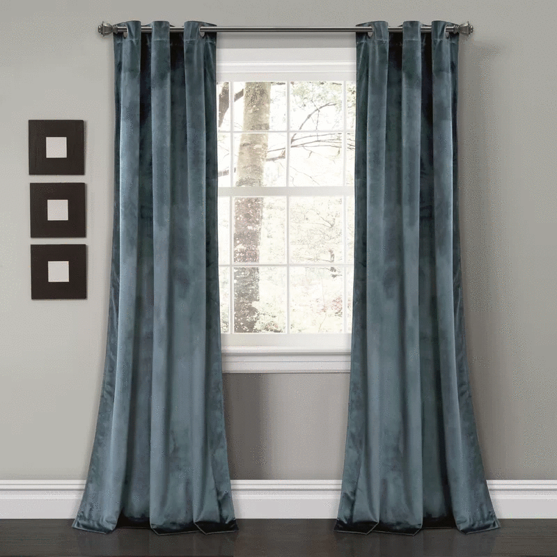 Larvas Velvet Curtain