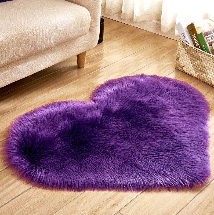 Faux Fur Heart Shaped Carpet - Nordic Side - 