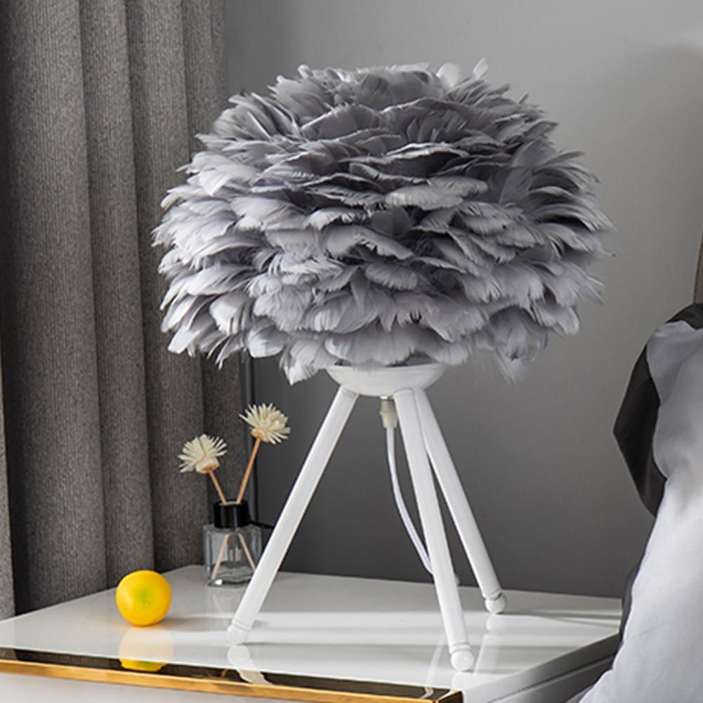 Modern Feather Table Lamp - Romantic Elegance