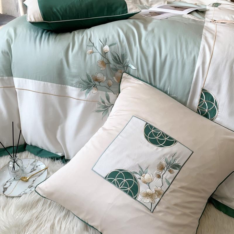 Luxury Embroidered Bedding Set