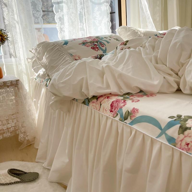 Vintage Luxury Floral Duvet Set