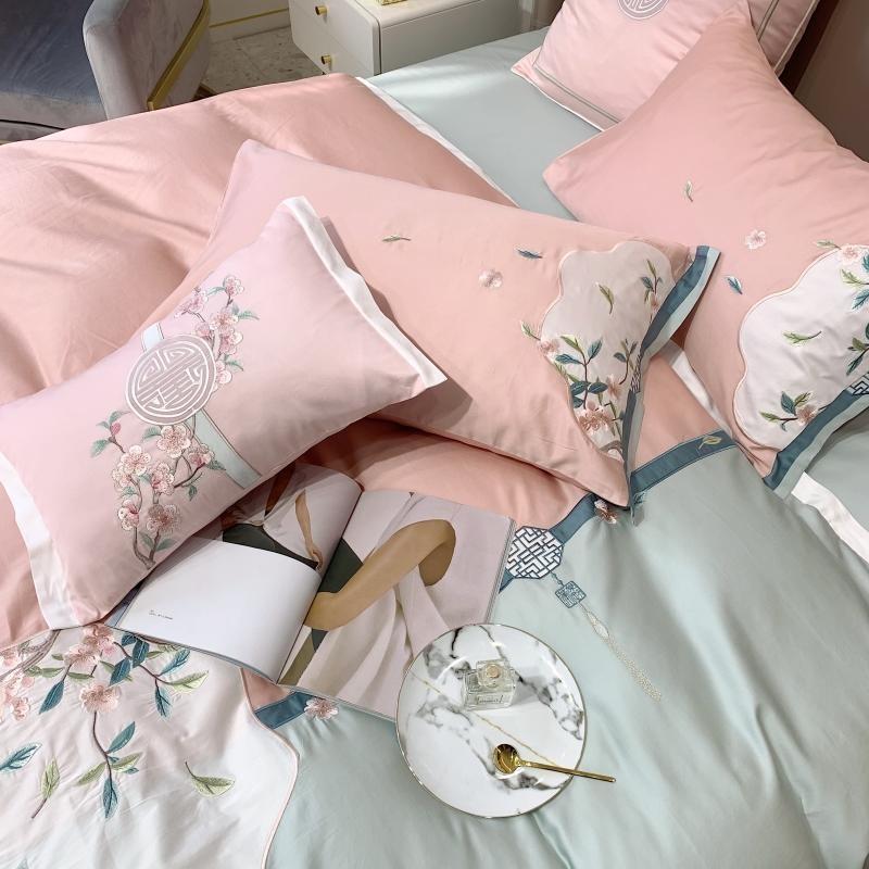 Luxury Embroidered Duvet Set