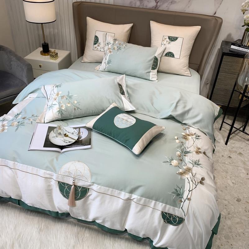 Luxury Embroidered Bedding Set