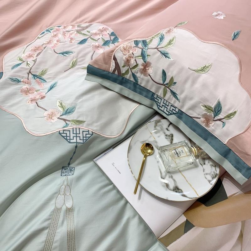 Luxury Embroidered Duvet Set