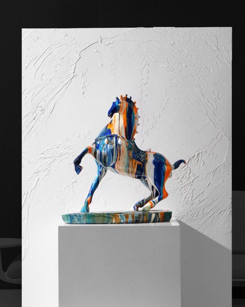 Camouflage Artisan Camouflage Horse Decor