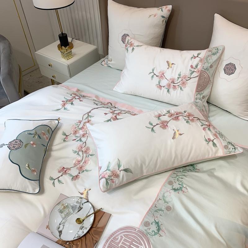 Luxury Plum Embroidery Duvet Cover - Luxury