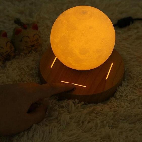 Mesmerizing Levitating Moon Lamp - Nordic Side - Mesmerizing Levitating Moon Lamp