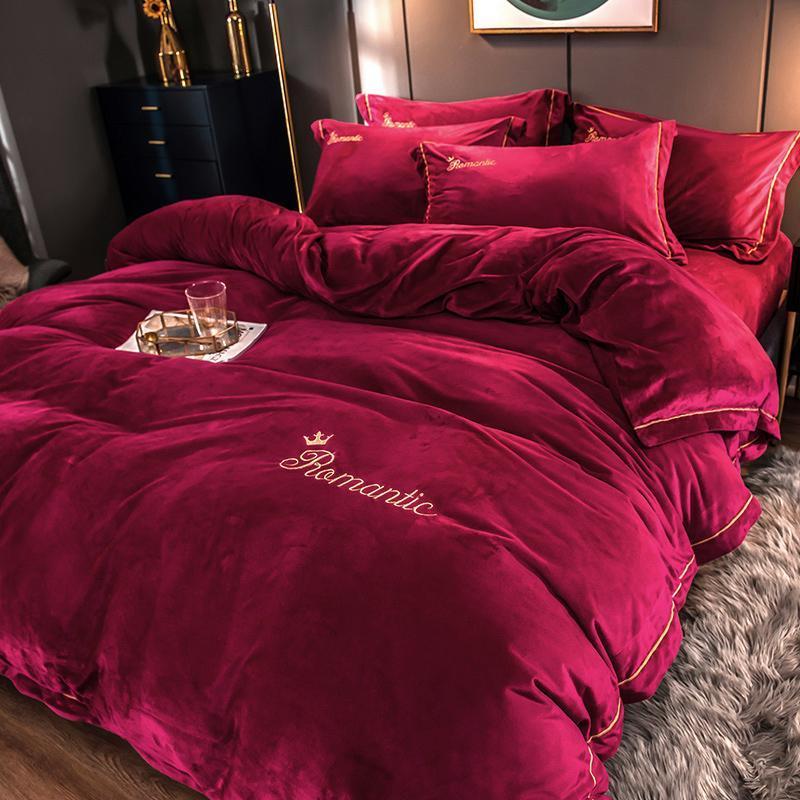 Romantic Velvet Bedding Set - Nordic Side - 