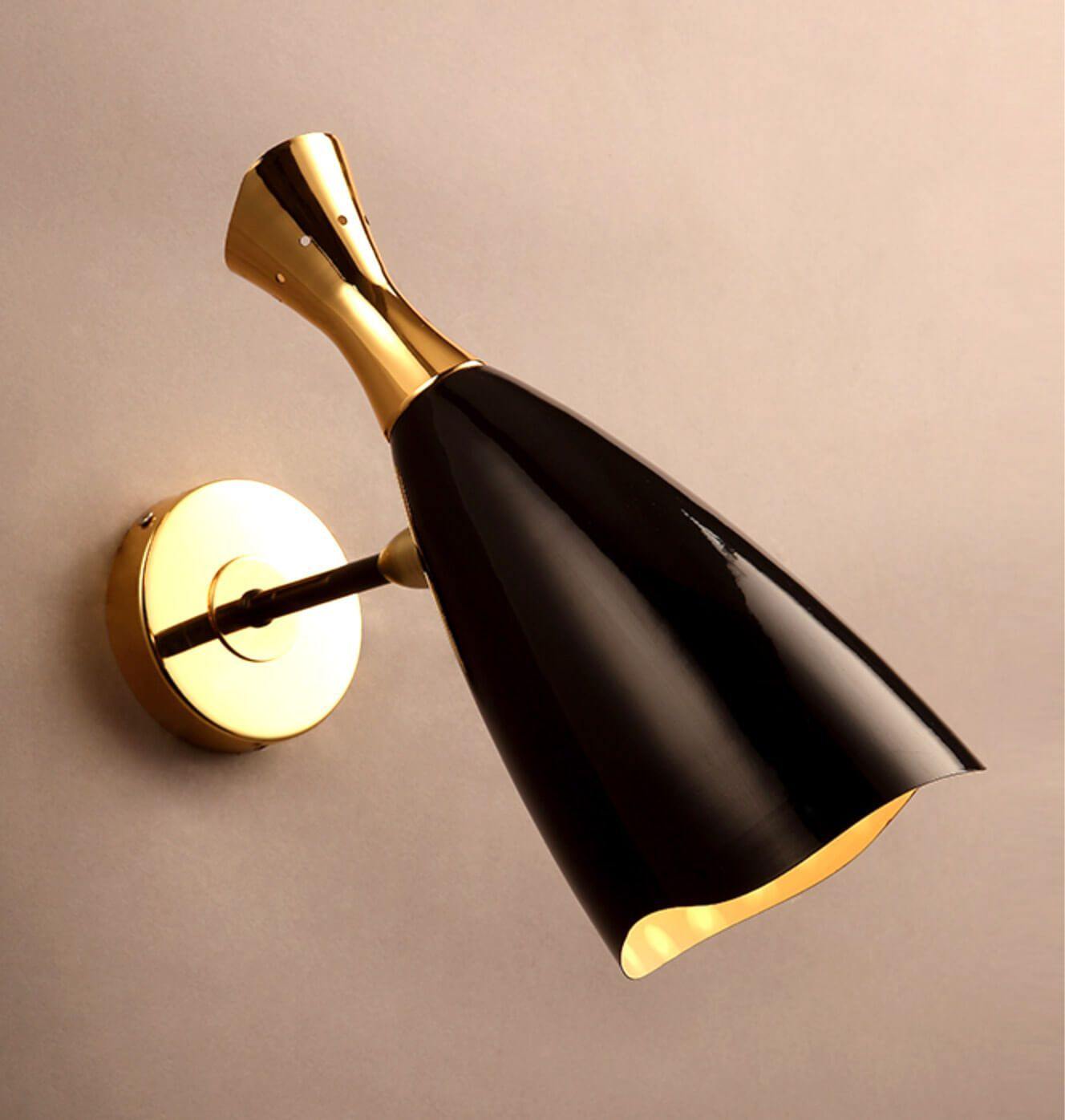 Postmodern Black Wall Lamp - Nordic Side - 