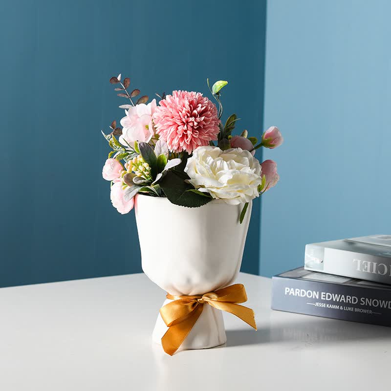 Mini Bowknot Planter for Aesthetic Spaces