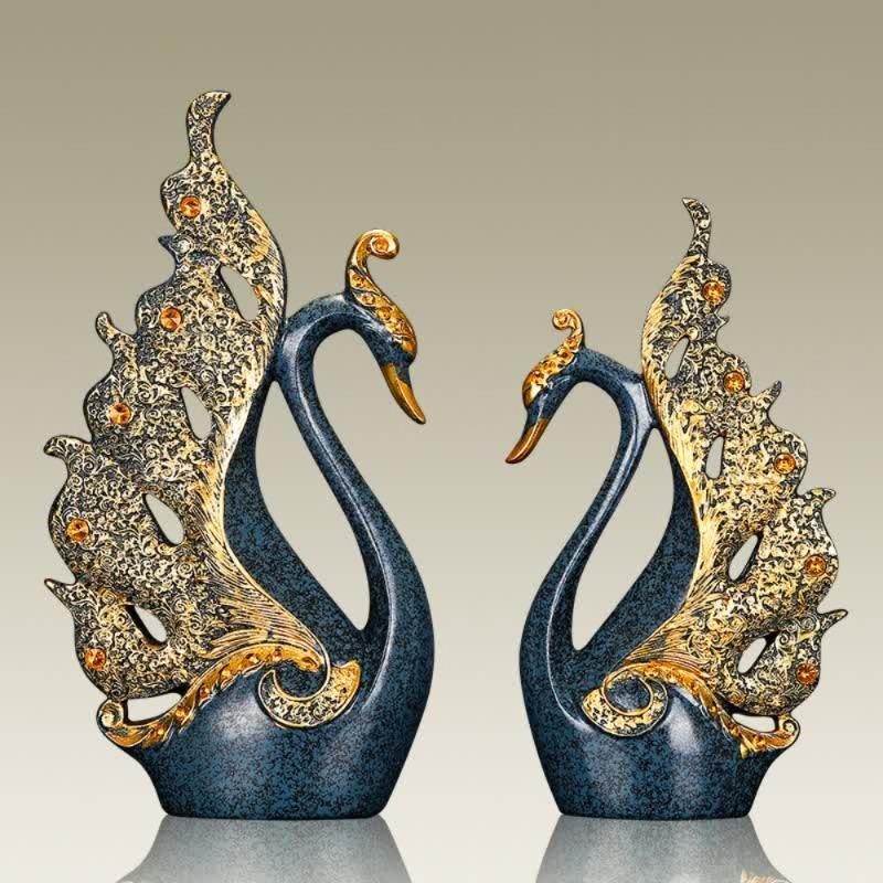 Royal Luxurious Royal Swan Pair