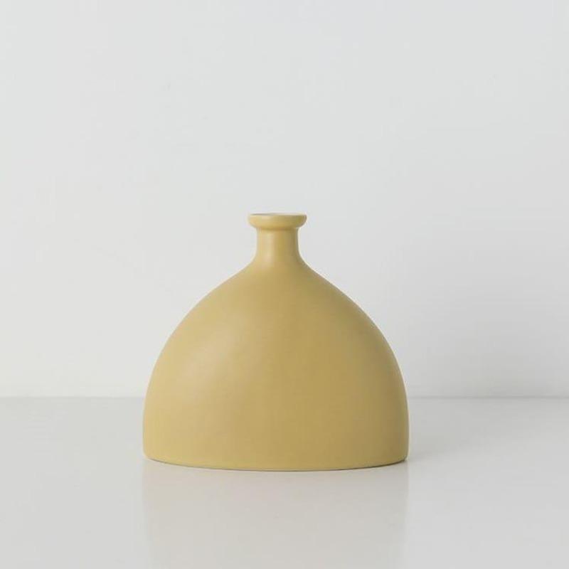 Armuelles Handcrafted Ceramic Vase - Armuelles