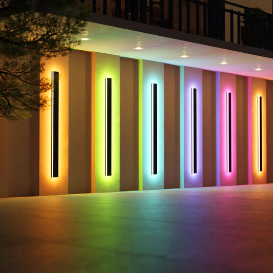 Outdoor Sleek Wall Light