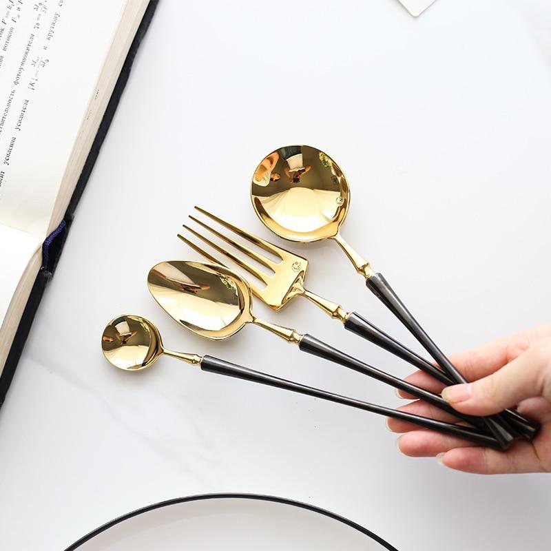 Altin Lavishery Decor Black Gold Flatware