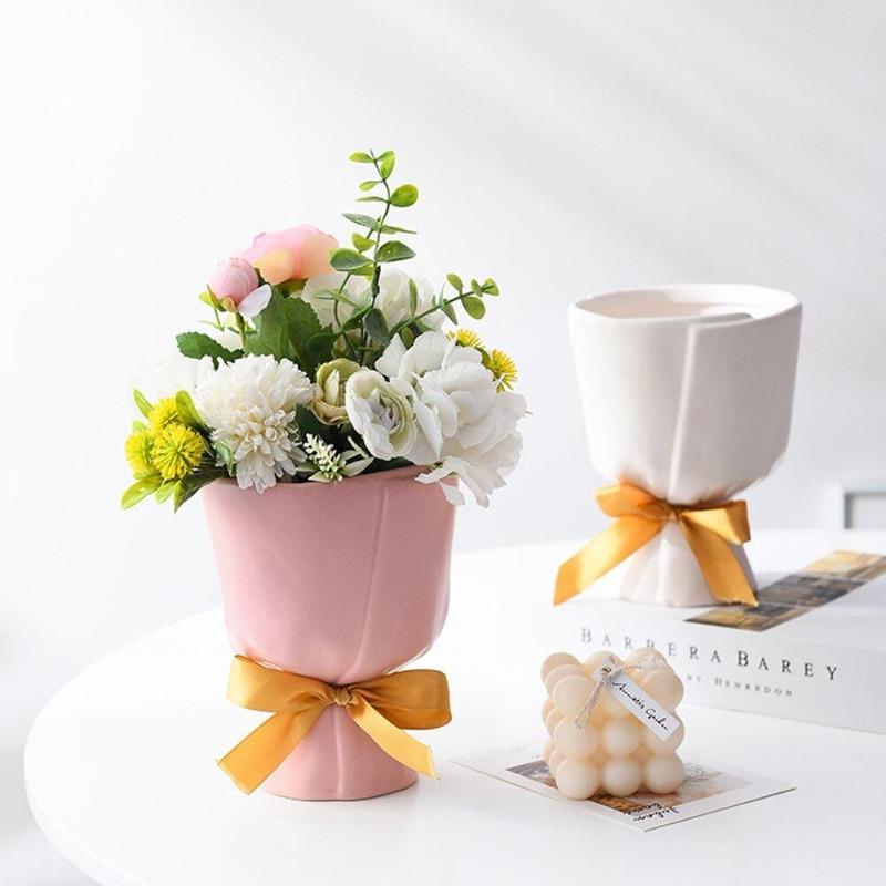 Mini Bowknot Planter for Aesthetic Spaces