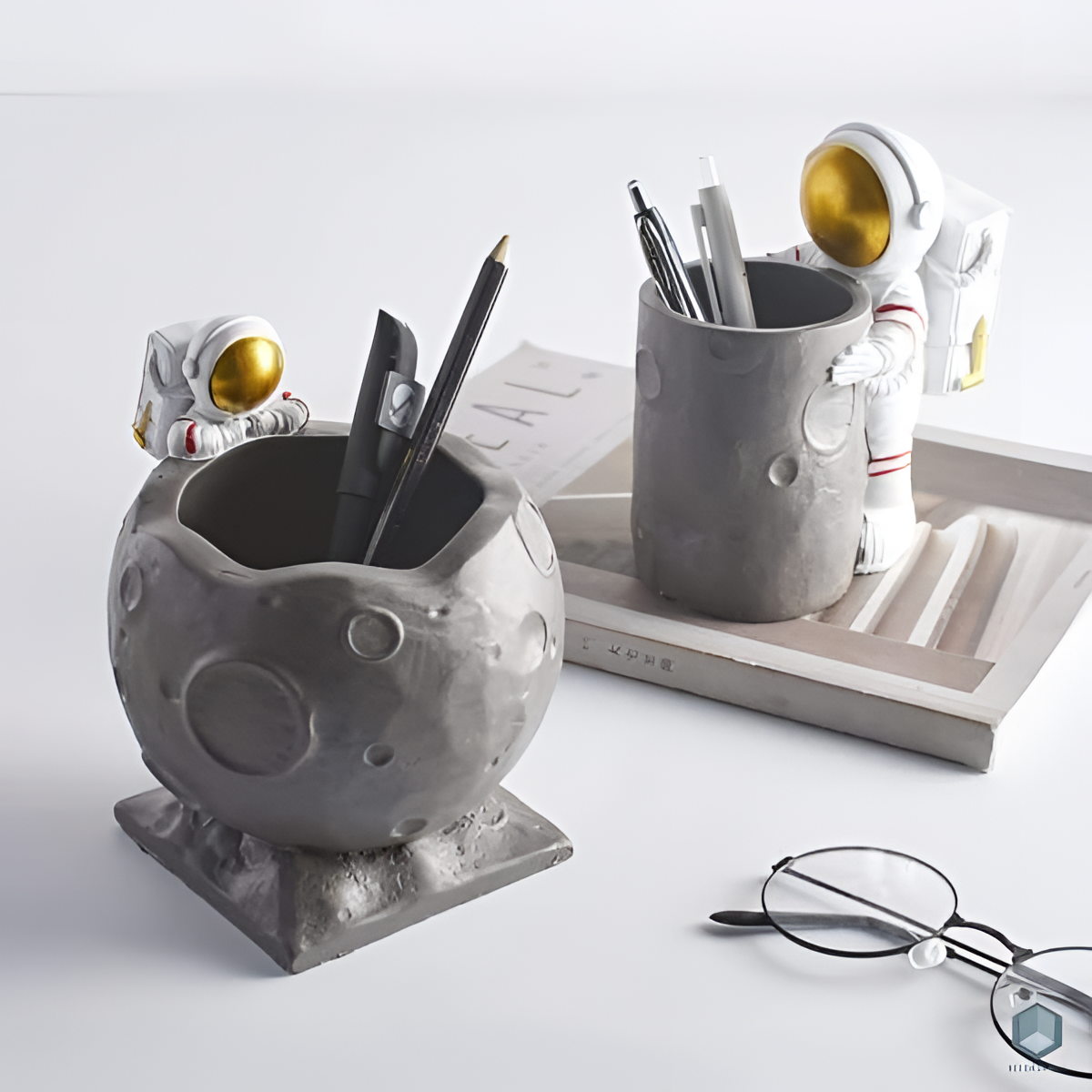 Astronaut Pen Holder - Cute and Functional | Desk Accessories | NordicAbode.com