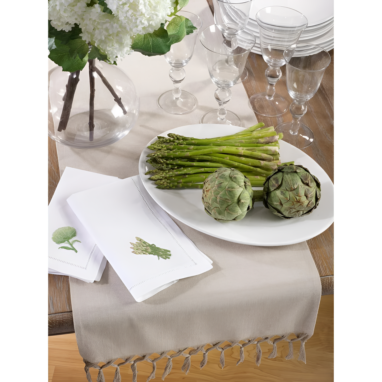 Knotted Tasseled Table Runner - Bellaria Collection | Table Linens | NordicAbode.com