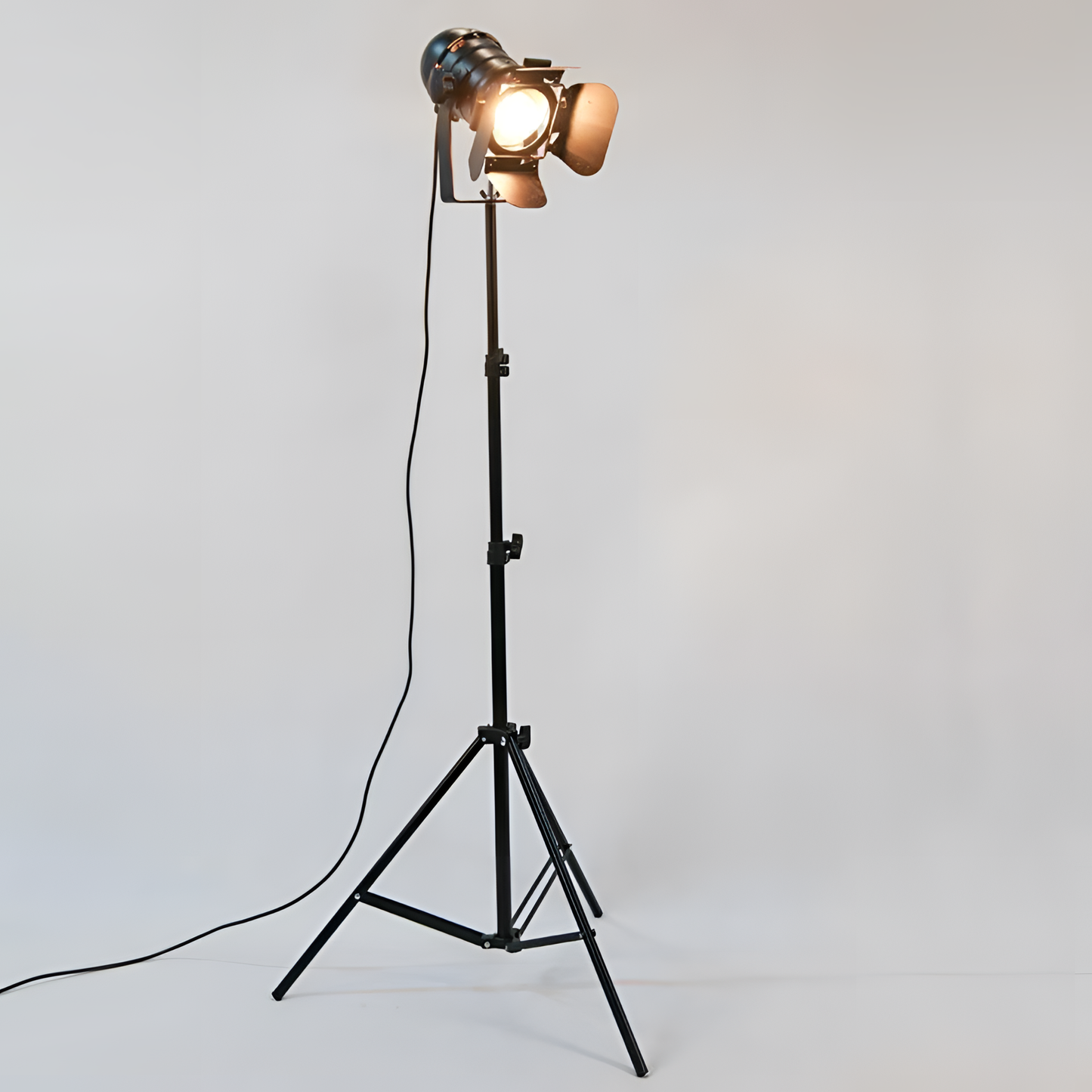 Los Elegant Los Angeles Floor Lamp | Lighting | NordicAbode.com