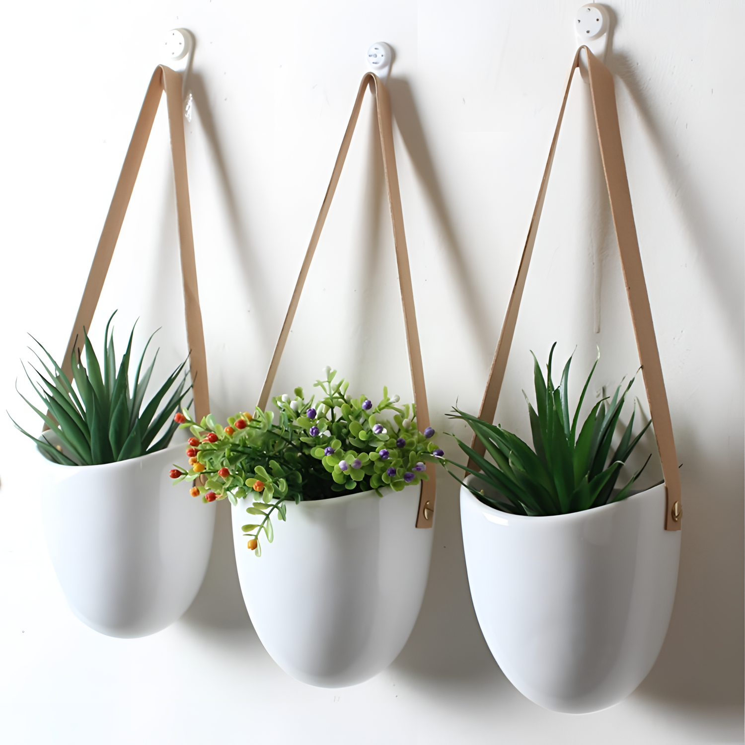 Catriona Ceramic Wall Hanging Flower Pot | Planters | NordicAbode.com