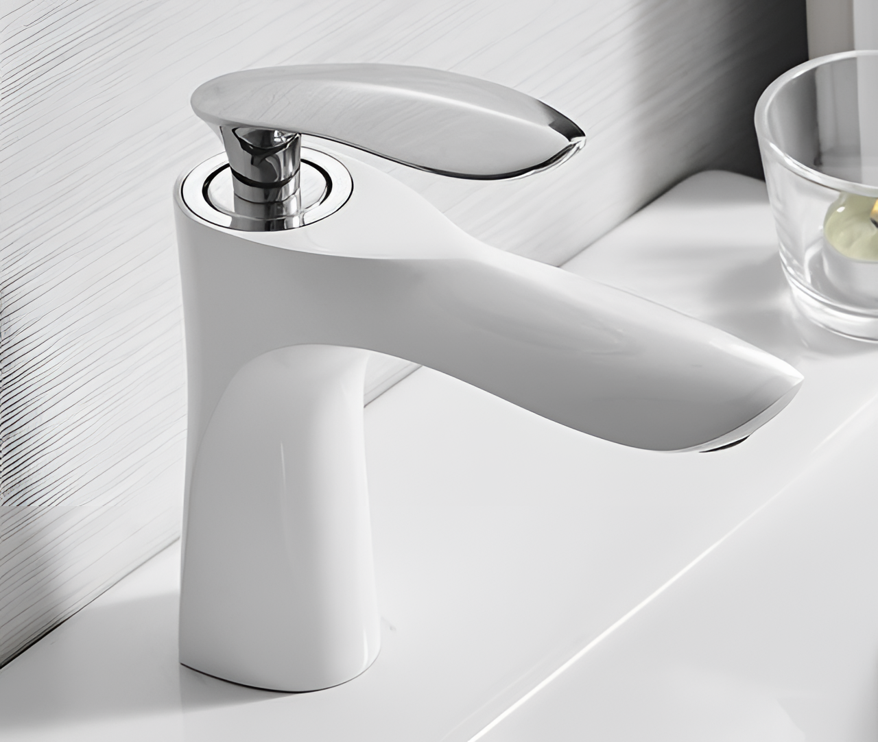 Luxury Sleek Basin Faucet | Bathroom Fixtures | NordicAbode.com