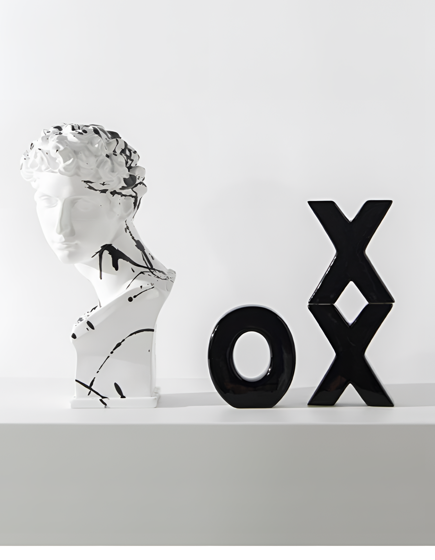 Loxo Modern Ceramic Face Sculpture Set | Sculptures | NordicAbode.com