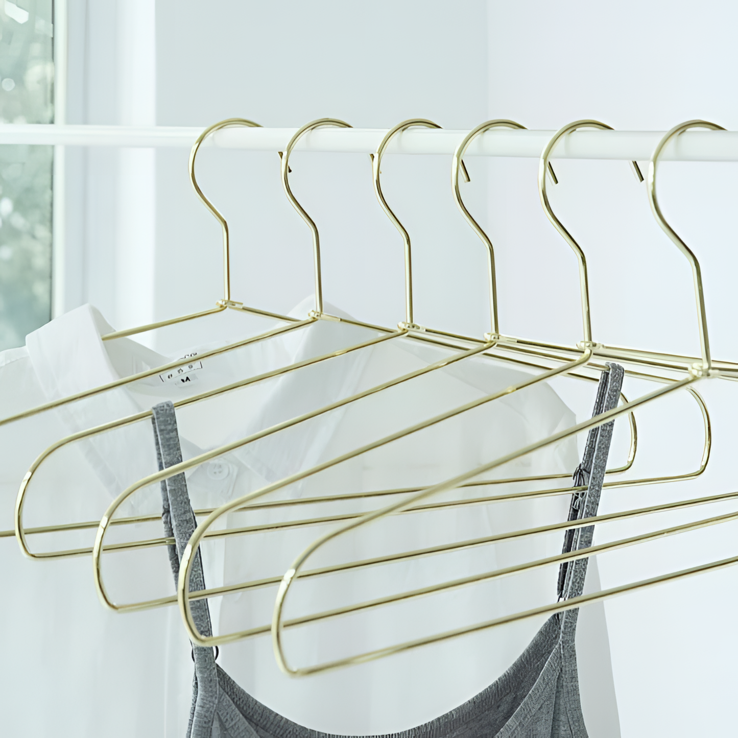 5Pcs Rose Gold Iron Hangers - Set of 5 | Organizational Decor | NordicAbode.com