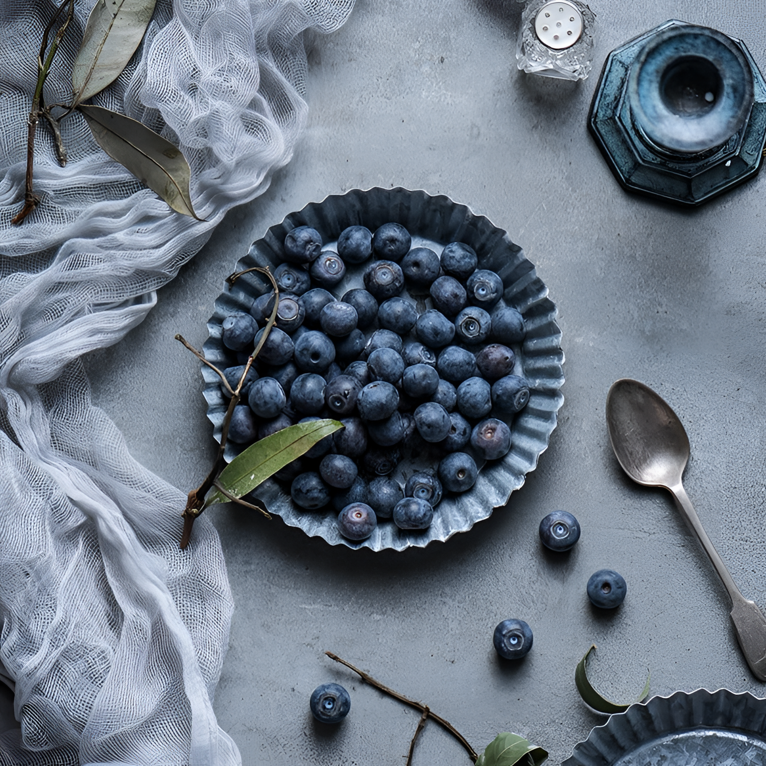 Retro Rustic Floral Metal Tray | Trays | NordicAbode.com