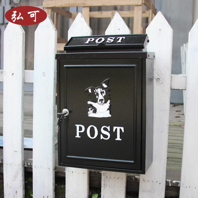 Blaise Retro Lockable Mailbox