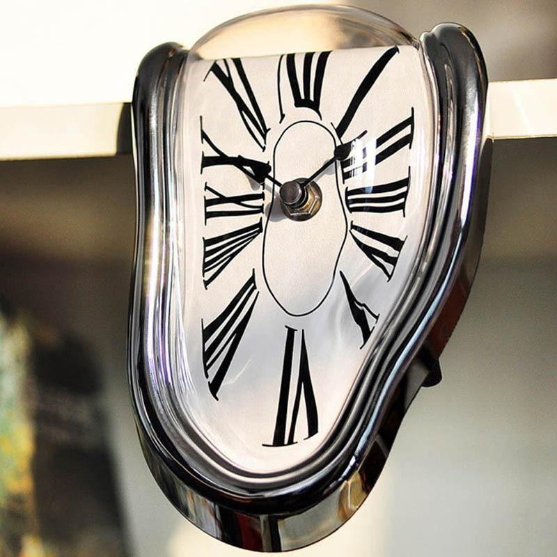 Bizarre Liquid Clock - Nordic Side - 