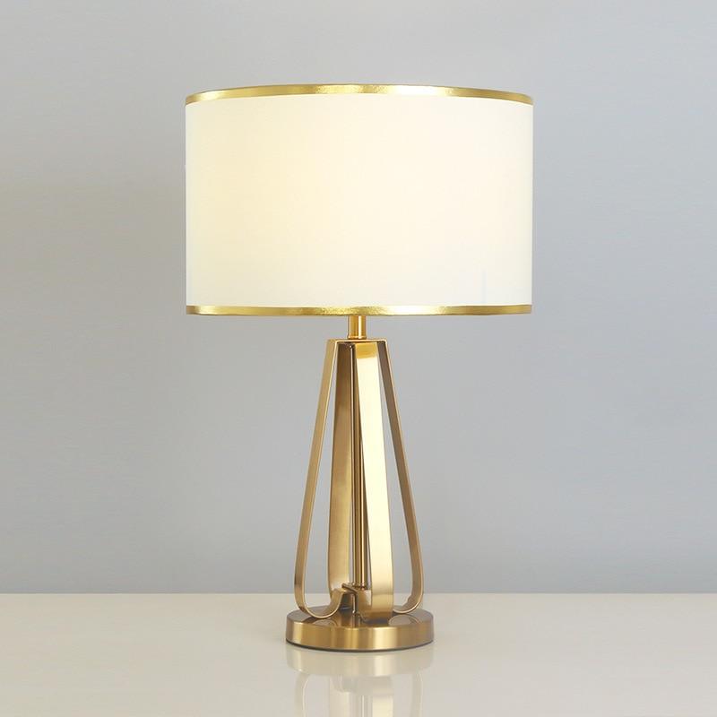 Lages Classic Table Lamp - Metal Base