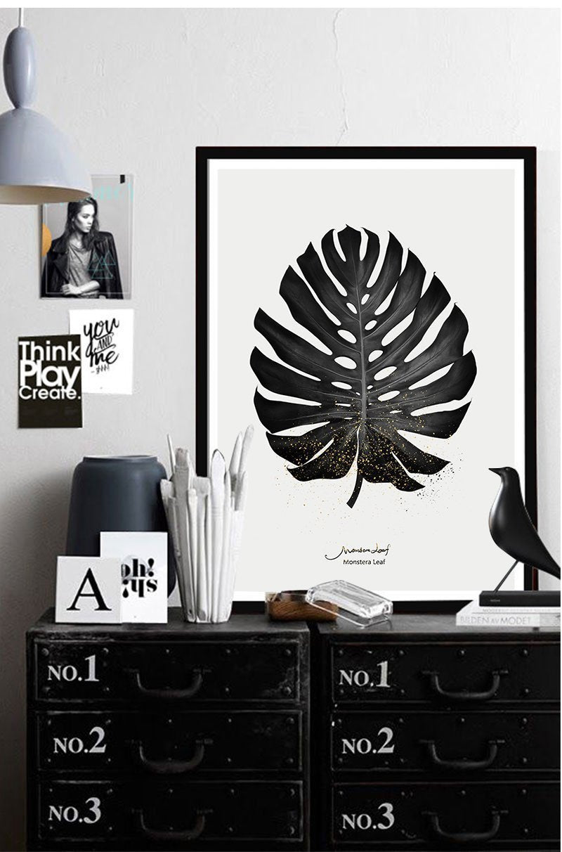 Black & White Palm Leaf - Nordic Side - 