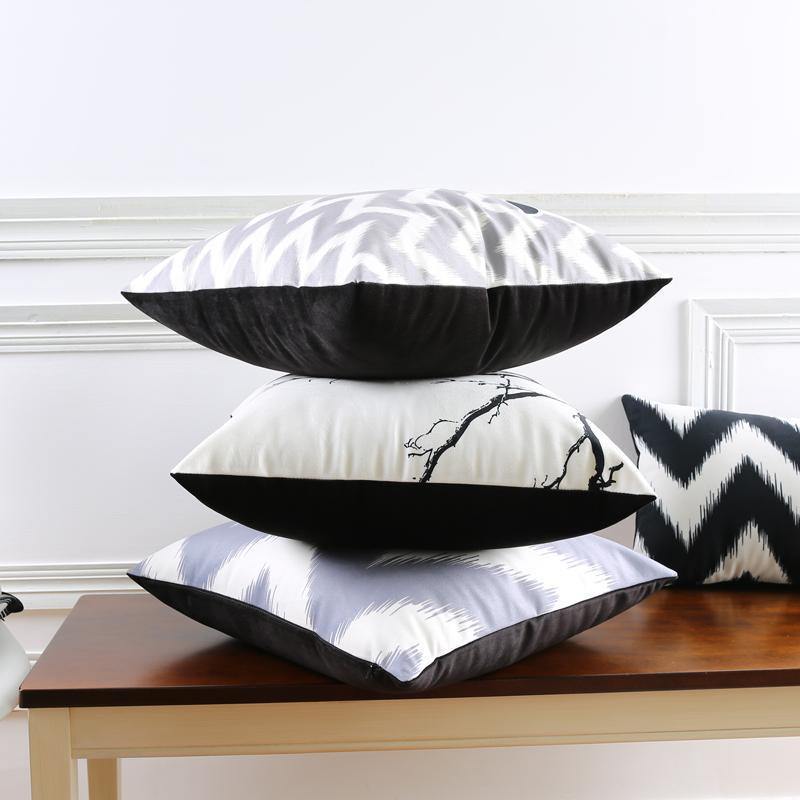 B&W Velvet Vintage Cushion - Nordic Side - 