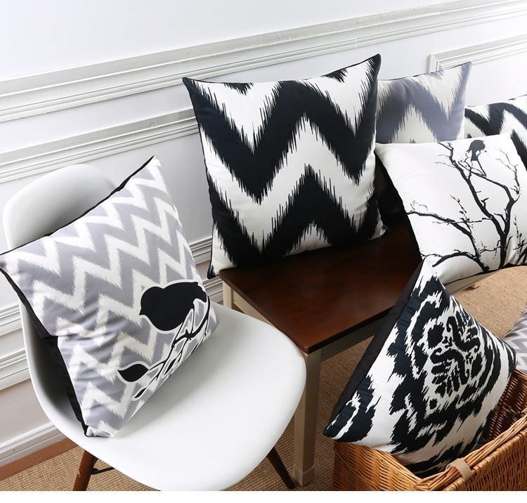 B&W Velvet Vintage Cushion - Nordic Side - 