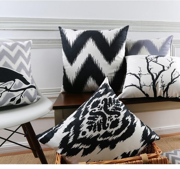 B&W Velvet Vintage Cushion - Nordic Side - 