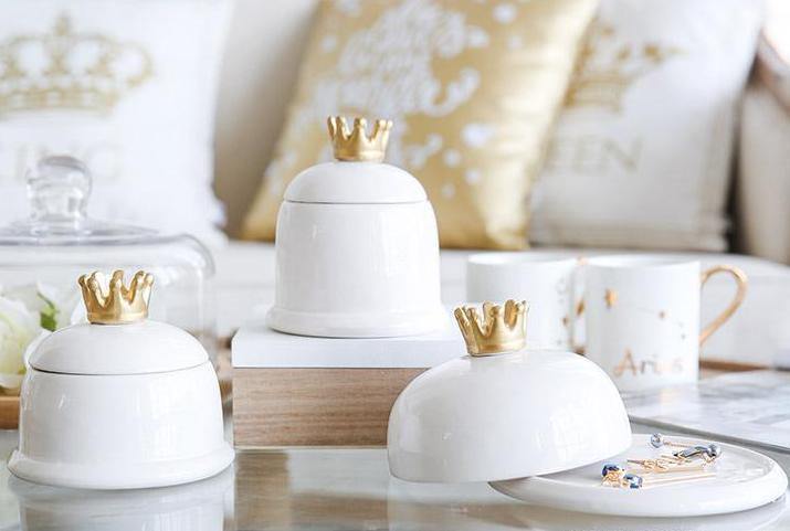 Golden Crown Ceramic Storage Box - Nordic Side - 