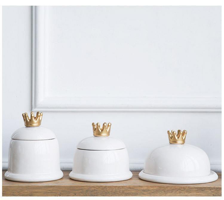 Golden Crown Ceramic Storage Box - Nordic Side - 