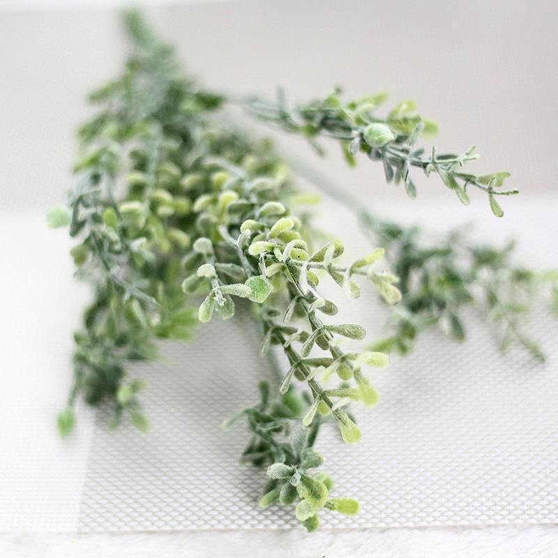 Small Eucalyptus Branches - Nordic Side - 