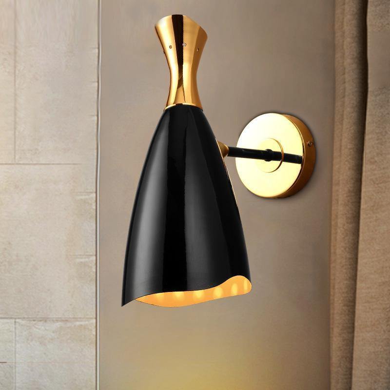 Postmodern Black Wall Lamp - Nordic Side - 