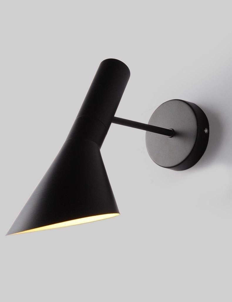 Simple Black Wall Lamp - Nordic Side - 