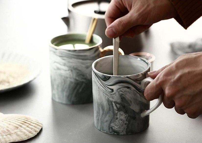 Golden Hand Marble Mug - Nordic Side - 