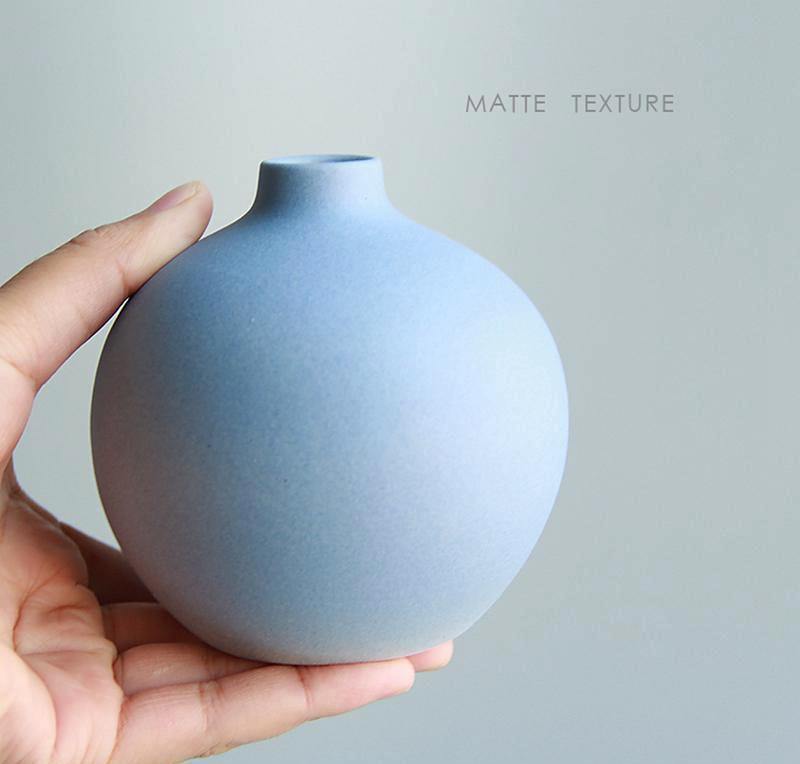 Minimal Blues Ceramic Vase - Nordic Side - 