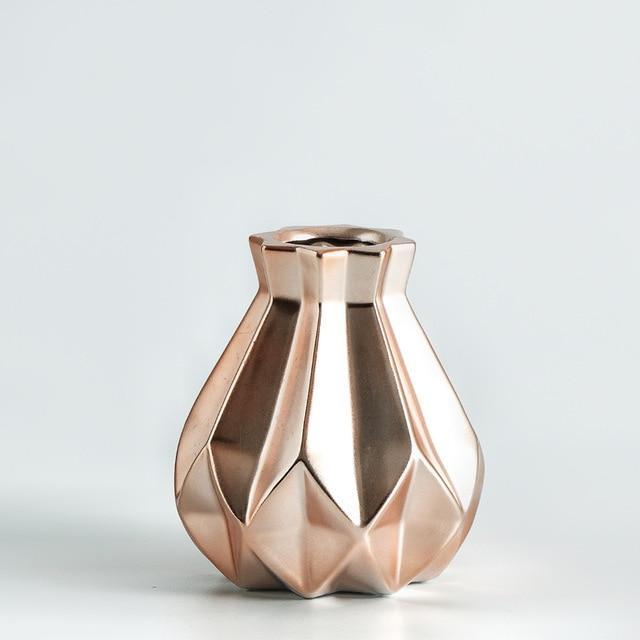 Matt Diamond Porcelain Vase - Nordic Side - 