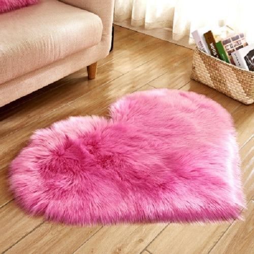 Cora - Faux Sheepskin Love Heart Rug - Nordic Side - 04-22, feed-cl0-over-80-dollars, large-rug, modern, modern-nordic, modern-rug, nordic, round-rug, shaggy-rug