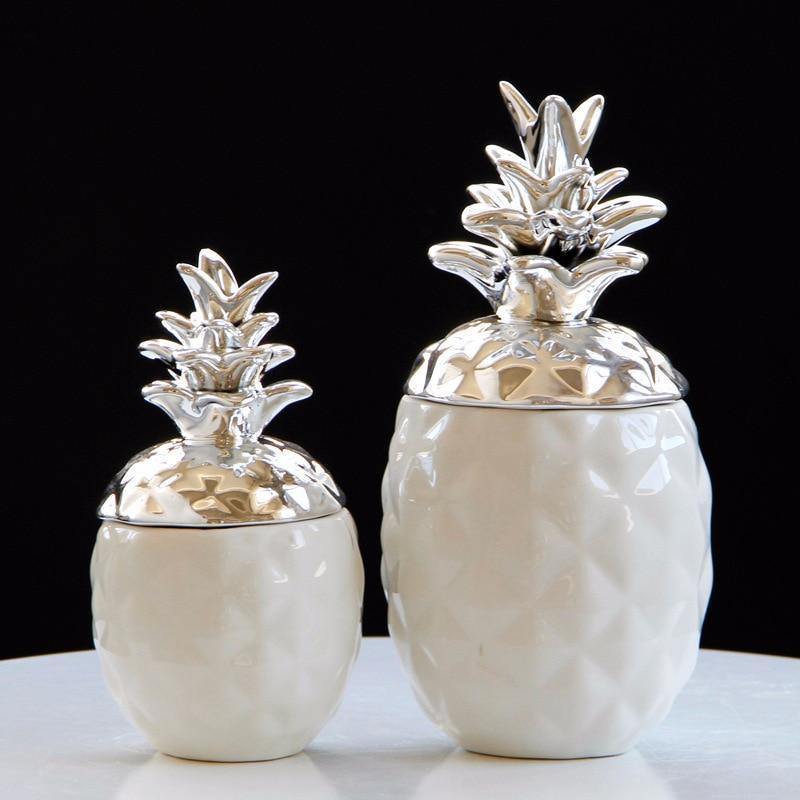 Black & White Pineapple Storage - Nordic Side - 