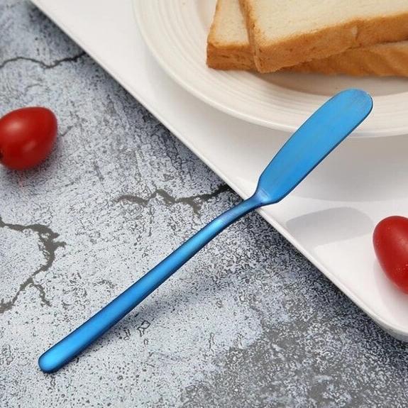 Modern Metal Butter Knife - Nordic Side - 