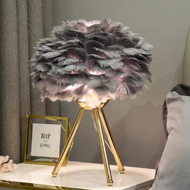 Modern Feather Table Lamp - Romantic Elegance