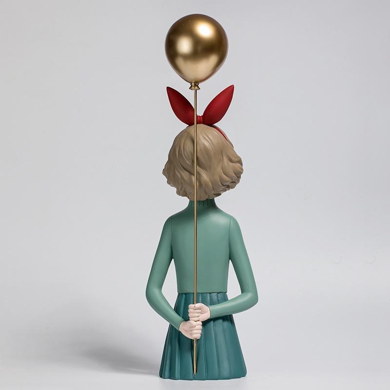 Balloon Girl Statue