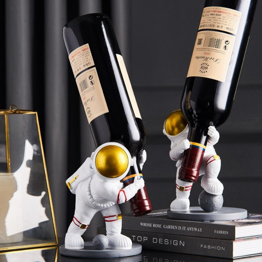 HomeQuill™ Astronaut Wine Holder - Nordic Side - 