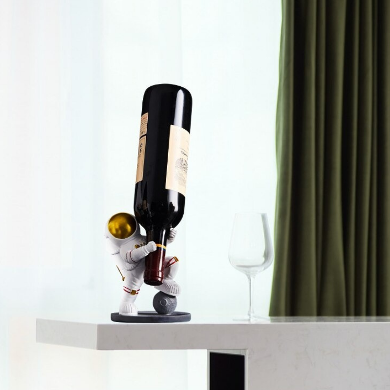 HomeQuill™ Astronaut Wine Holder - Nordic Side - 