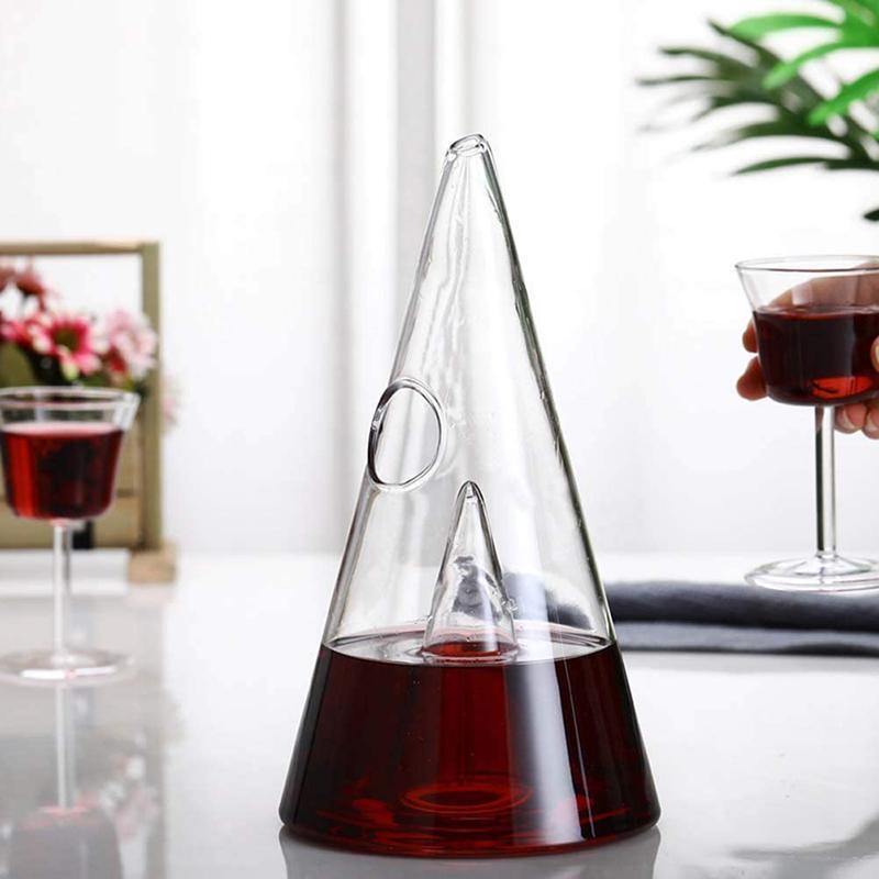 HomeQuill™ Pyramid Waterfall Wine Decanter - Nordic Side - 